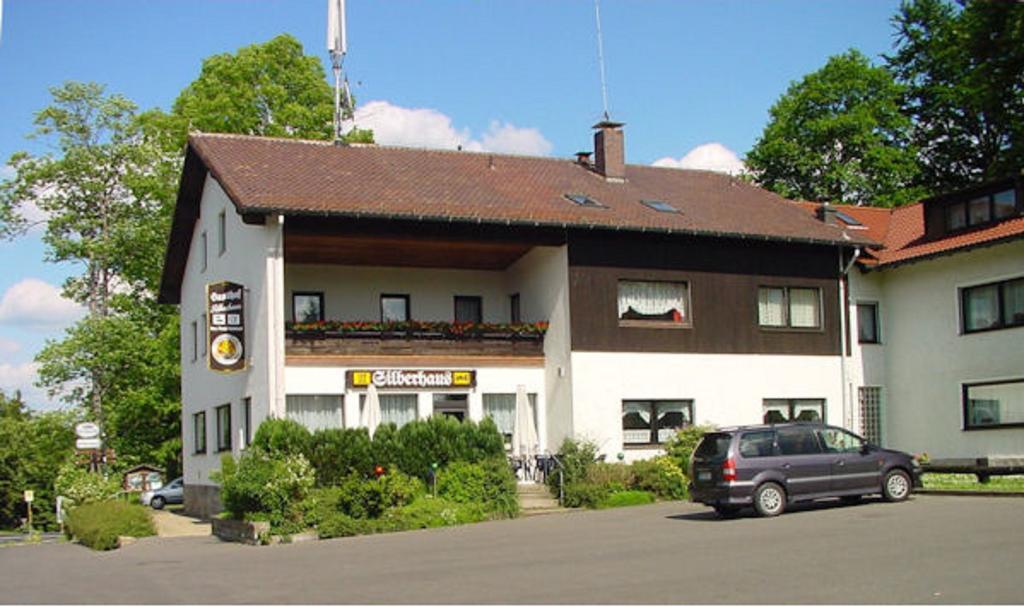 ホテルGasthof Silberhaus Tröstau エクステリア 写真
